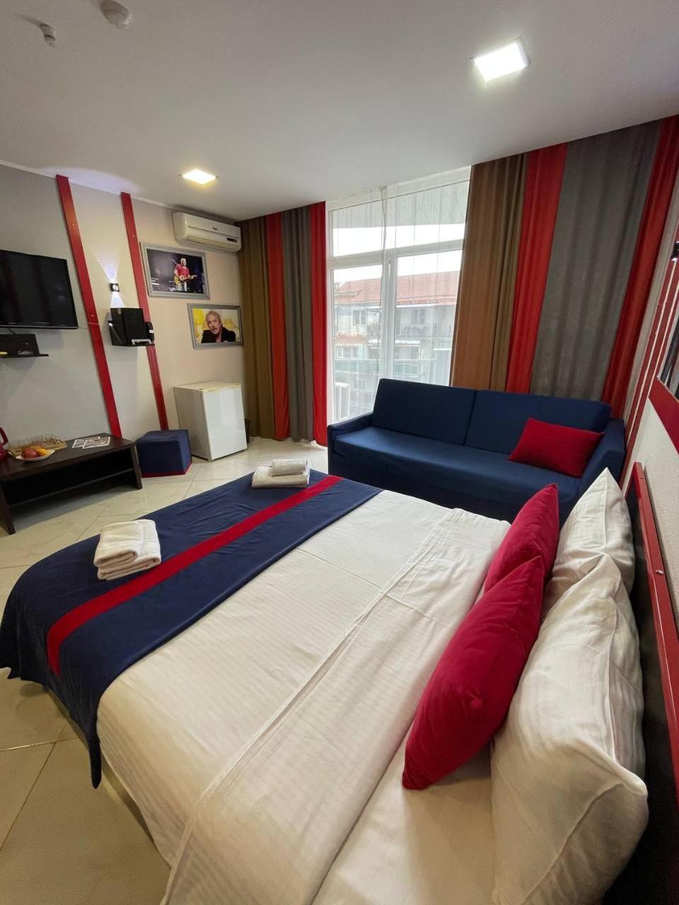 Rock Hotel First Line Batumi Esterno foto