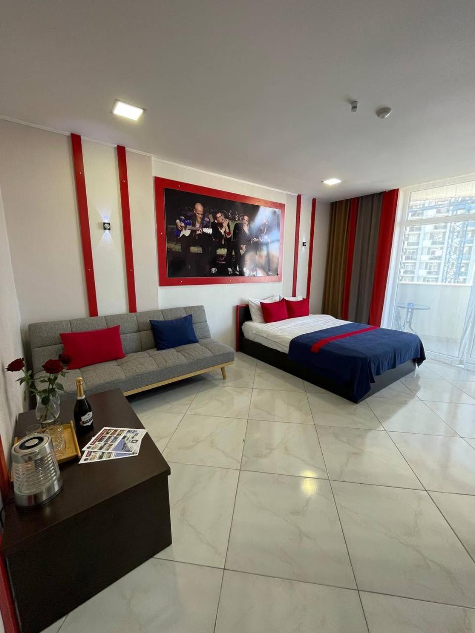 Rock Hotel First Line Batumi Esterno foto